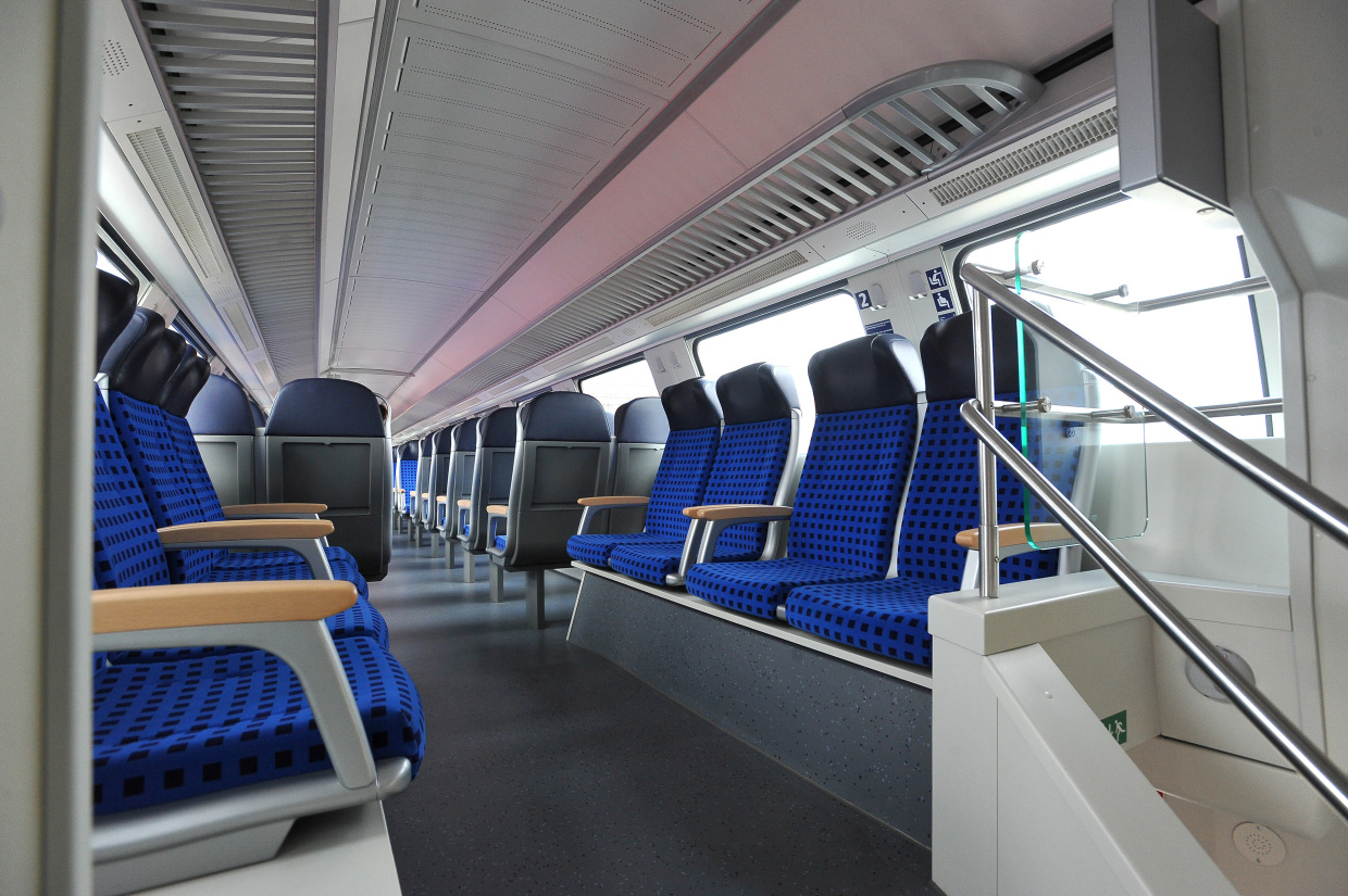 Fahrgastraum in einem Doppelstockwagen von DB Regio. (Foto: © DB AG / Jet-Foto Kranert)