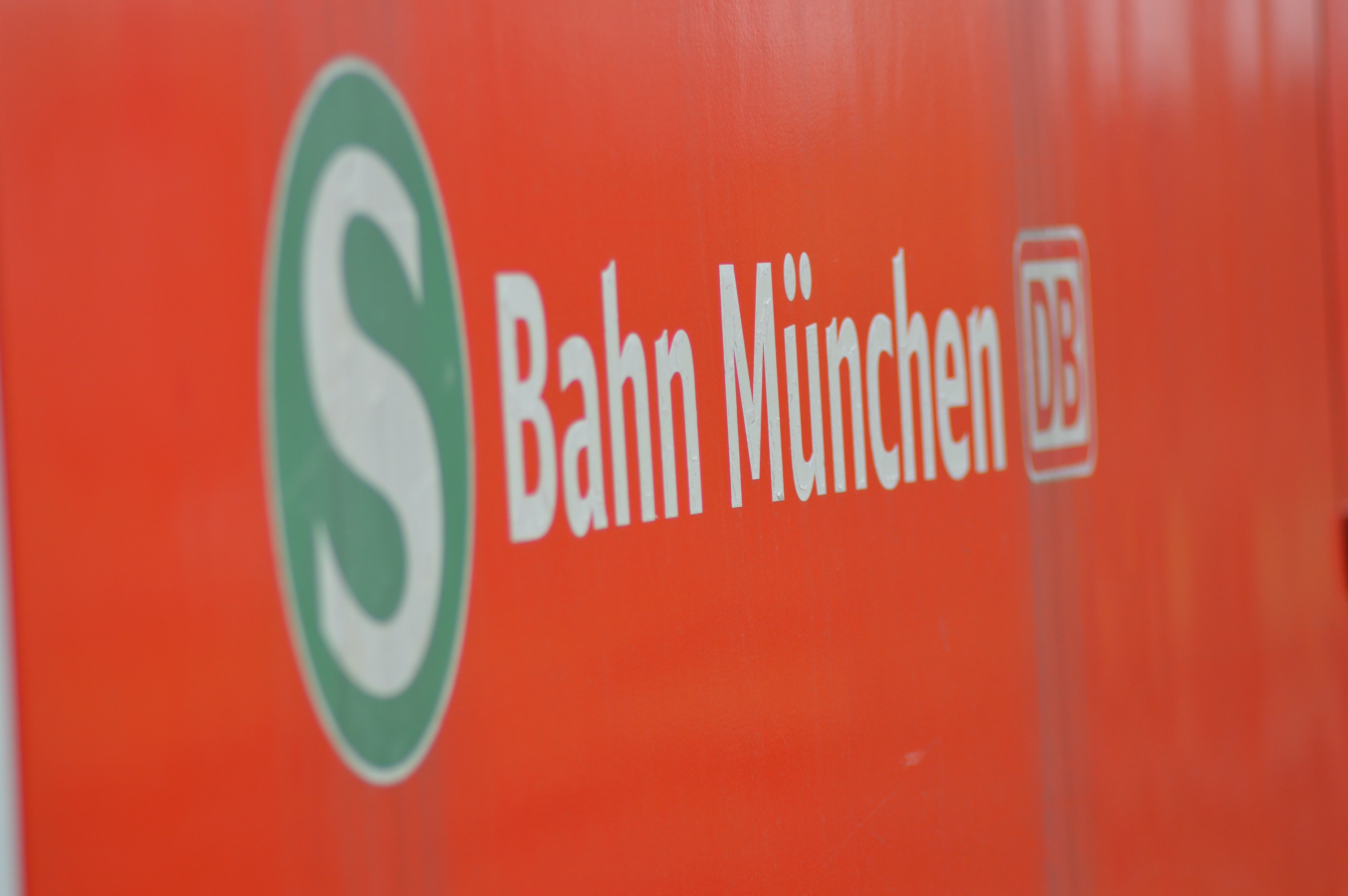 Schriftzug S-Bahn München. (Foto: © Bahnblogstelle)