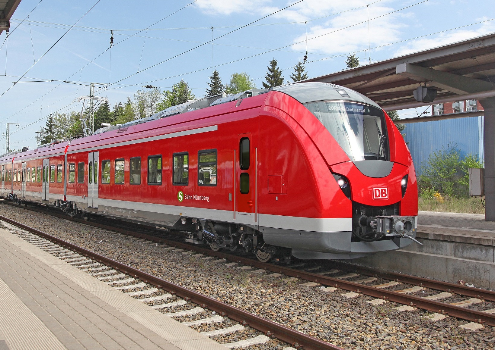 So sollen die Neufahrzeuge für die Nürnberger S-Bahn-Linien S3 bis S5 aussehen. Es handelt sich hier um Fahrzeuge der Baureihe 1440 - Typ Coradia Continental. (Foto: © DB AG)