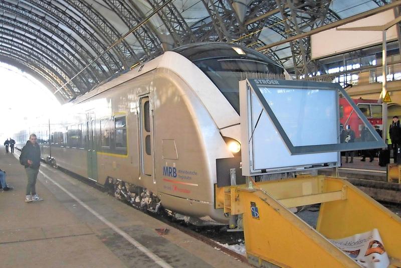 Ein Zug der MRB fuhr am 19. Januar auf den Prellbock im Dresdner Hauptbahnhof auf. (Foto: © Bundespolizei)